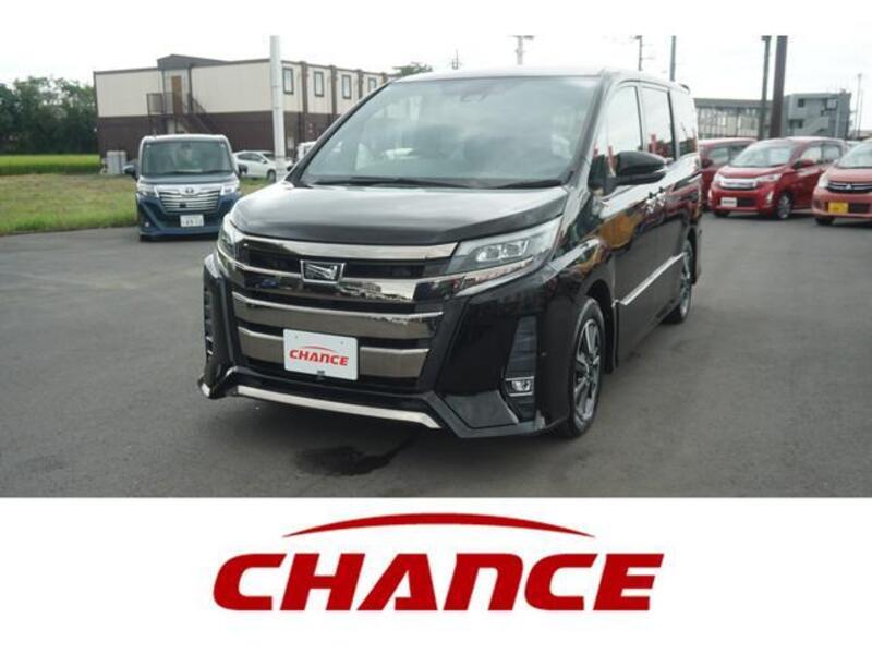 TOYOTA NOAH