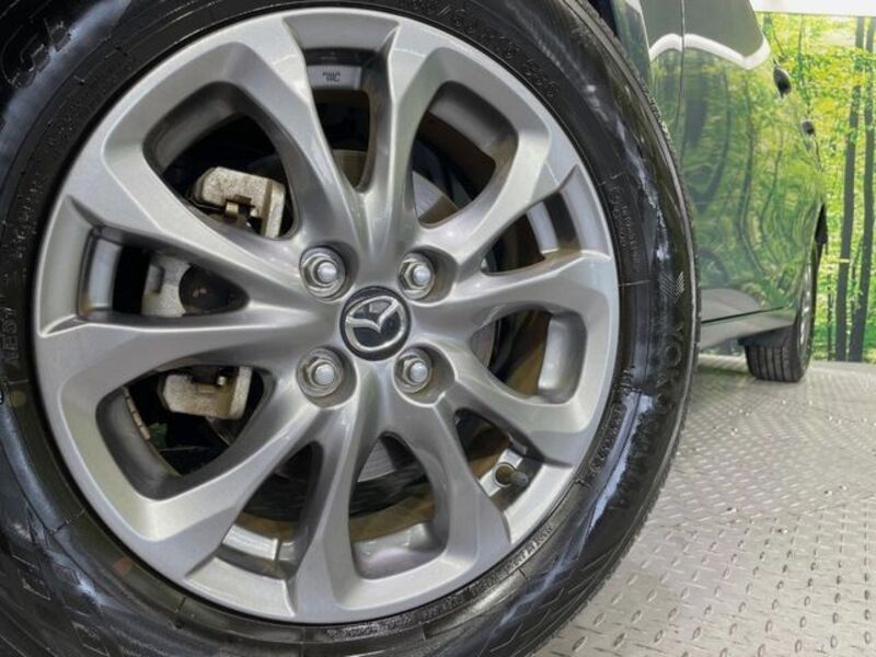 MAZDA2