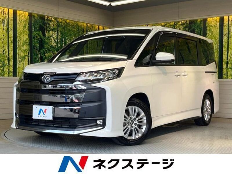 TOYOTA NOAH