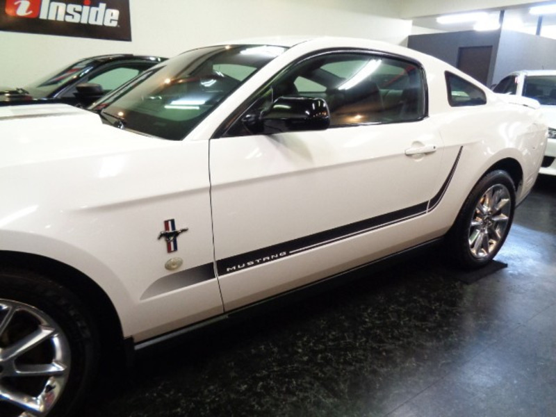 MUSTANG