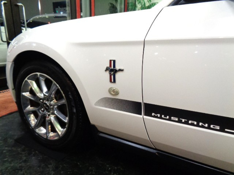 MUSTANG