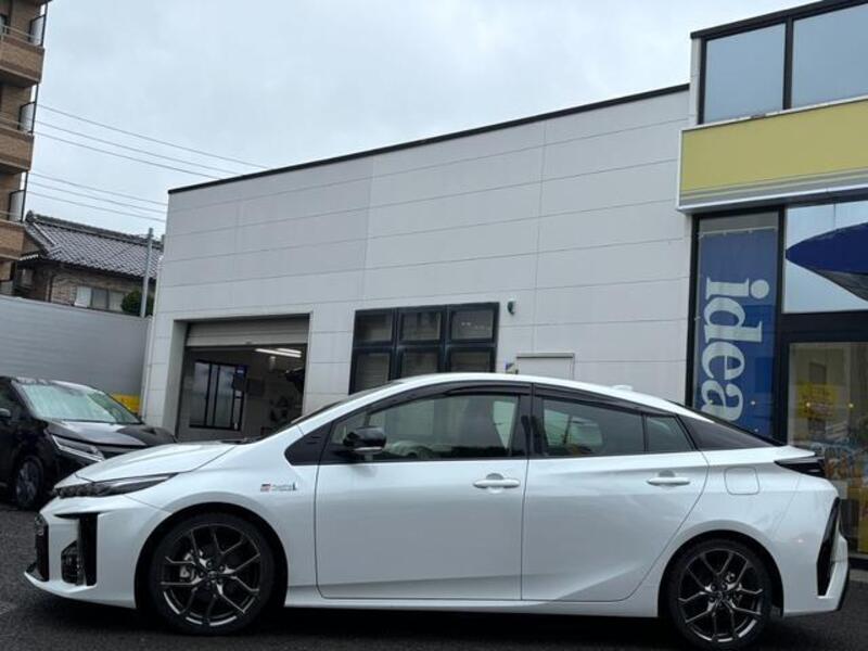 PRIUS PHV