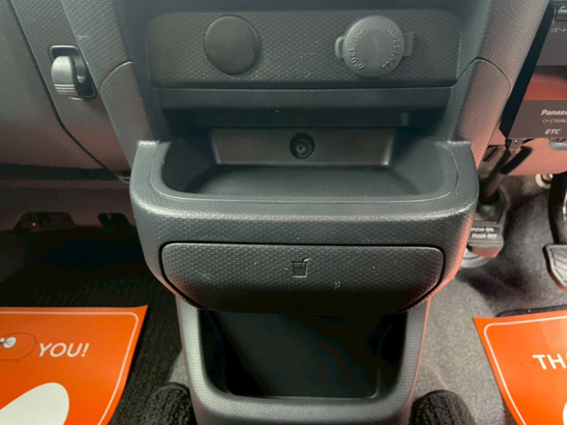 DELICA D2