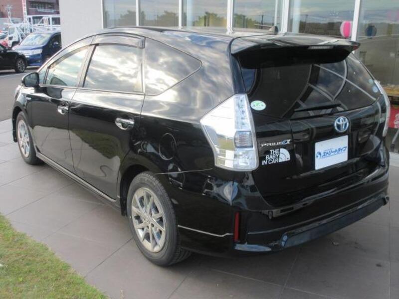 PRIUS ALPHA