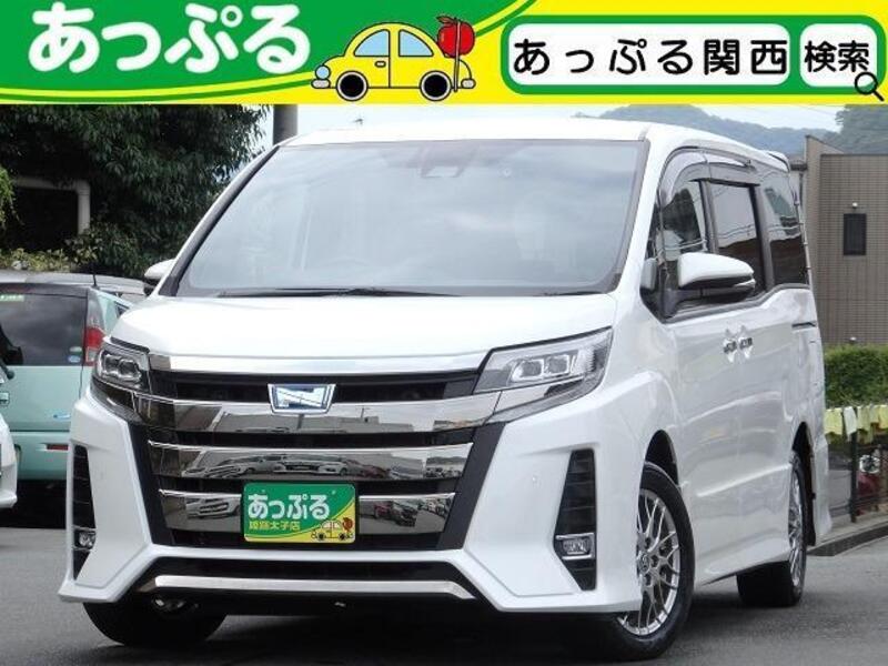 TOYOTA NOAH