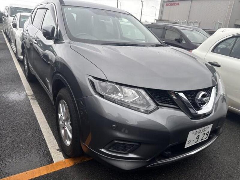 X-TRAIL
