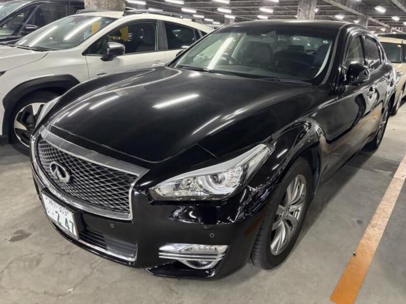 NISSAN FUGA