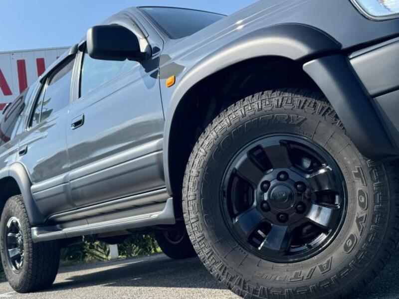 HILUX SURF