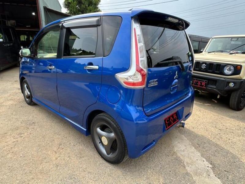 EK CUSTOM