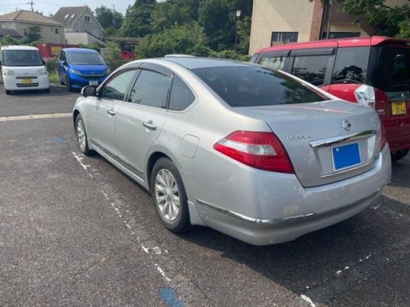 NISSAN TEANA