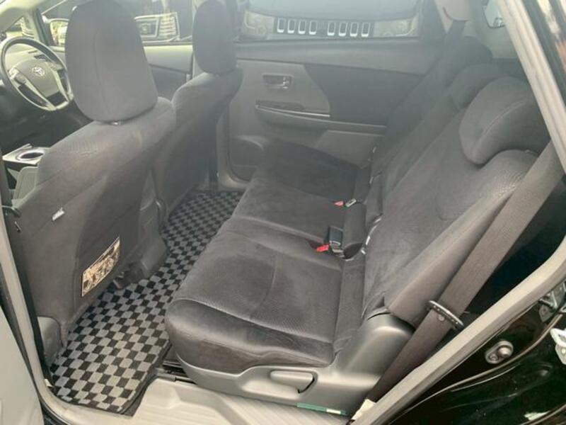 PRIUS ALPHA