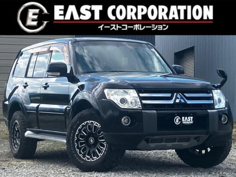 MITSUBISHI PAJERO