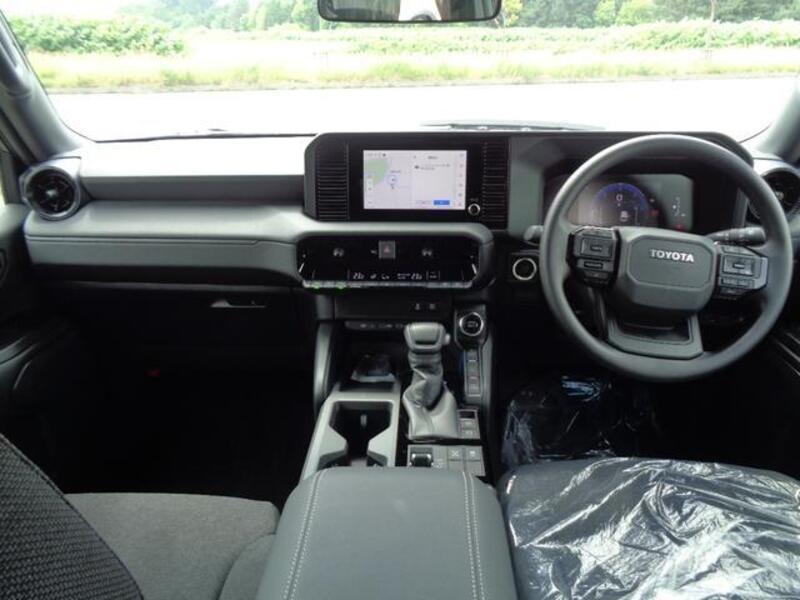LAND CRUISER 250