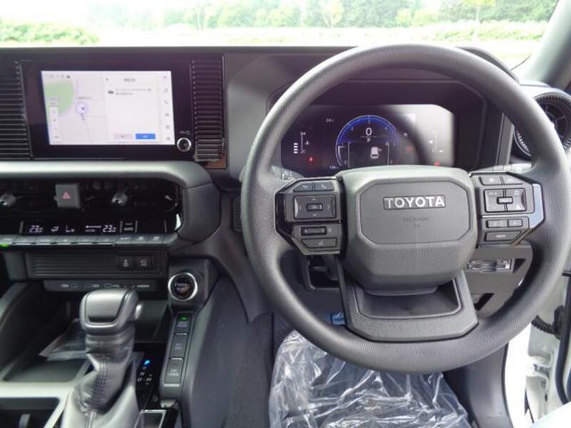 LAND CRUISER 250
