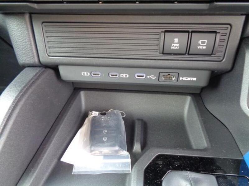 LAND CRUISER 250