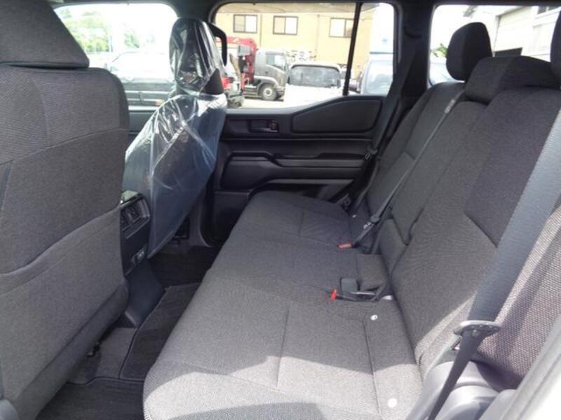 LAND CRUISER 250