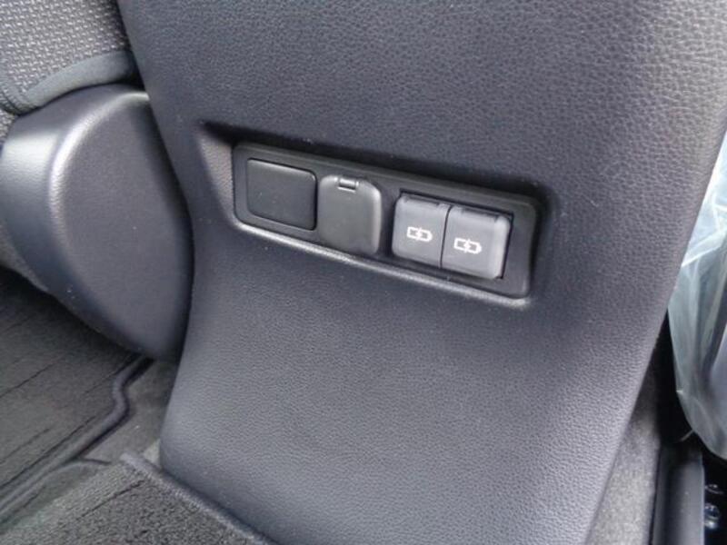 LAND CRUISER 250