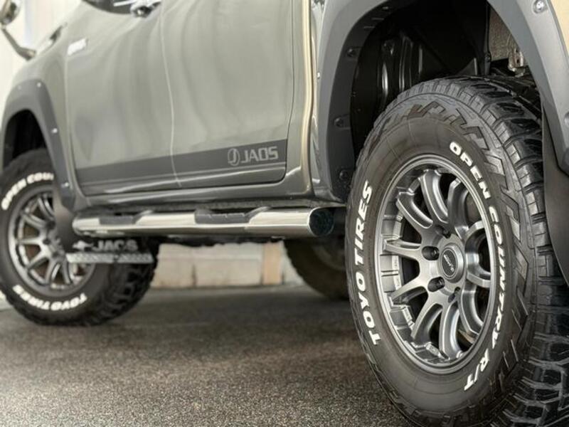HILUX