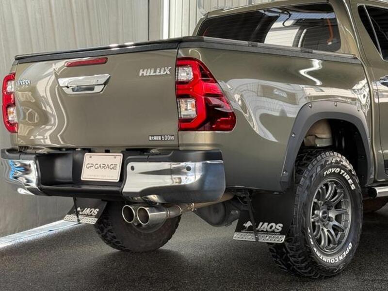HILUX