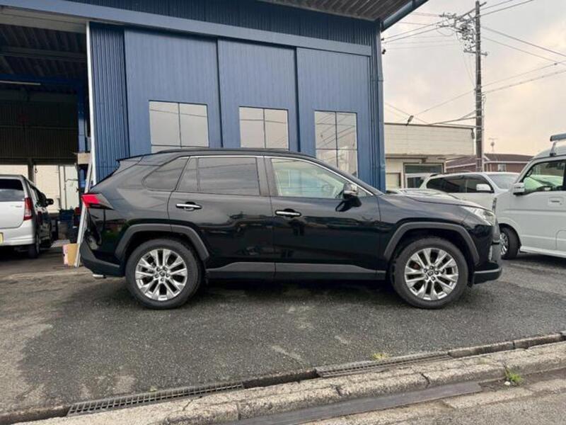 RAV4
