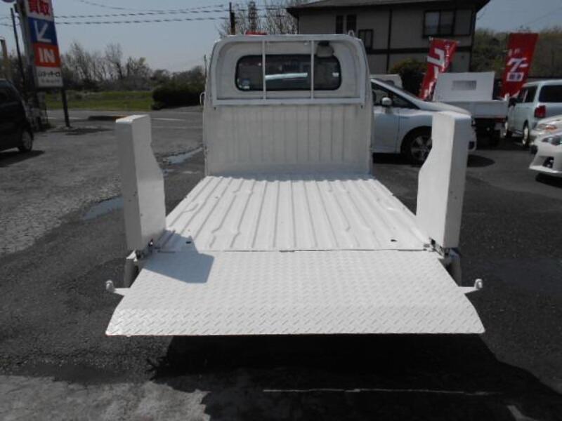 MINICAB TRUCK