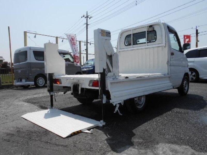 MINICAB TRUCK