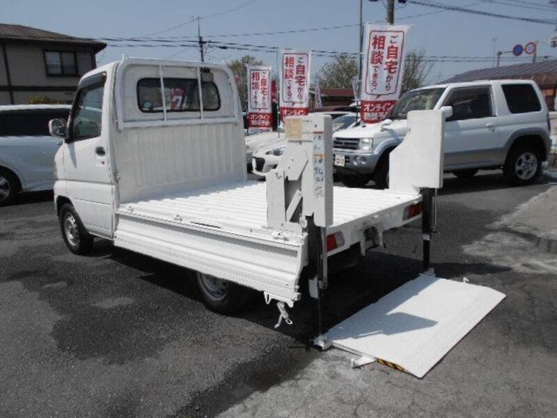 MINICAB TRUCK
