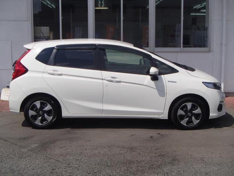 FIT HYBRID