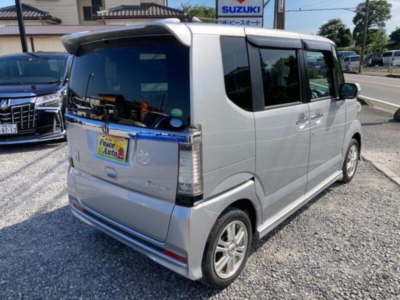 N BOX CUSTOM