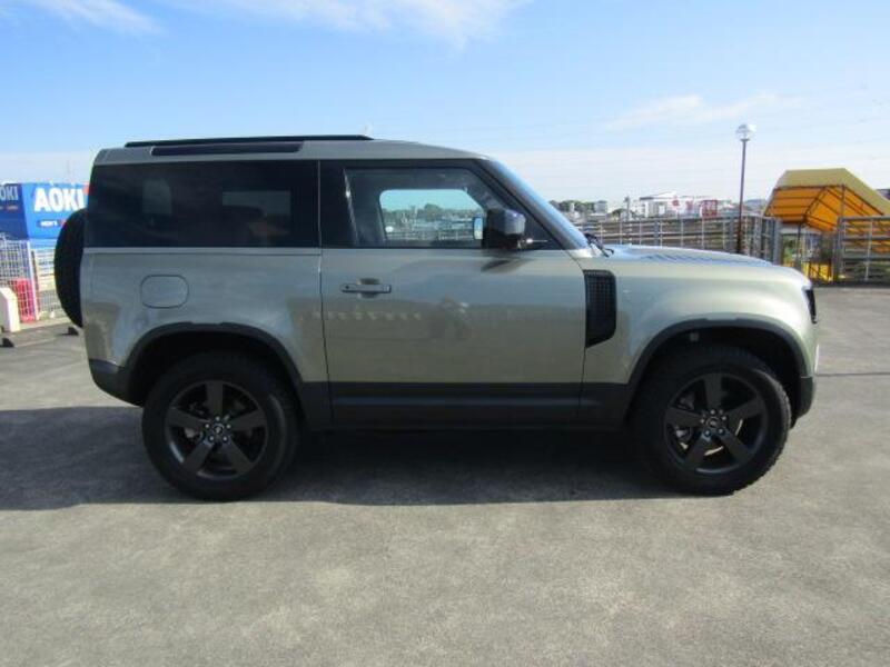 DEFENDER