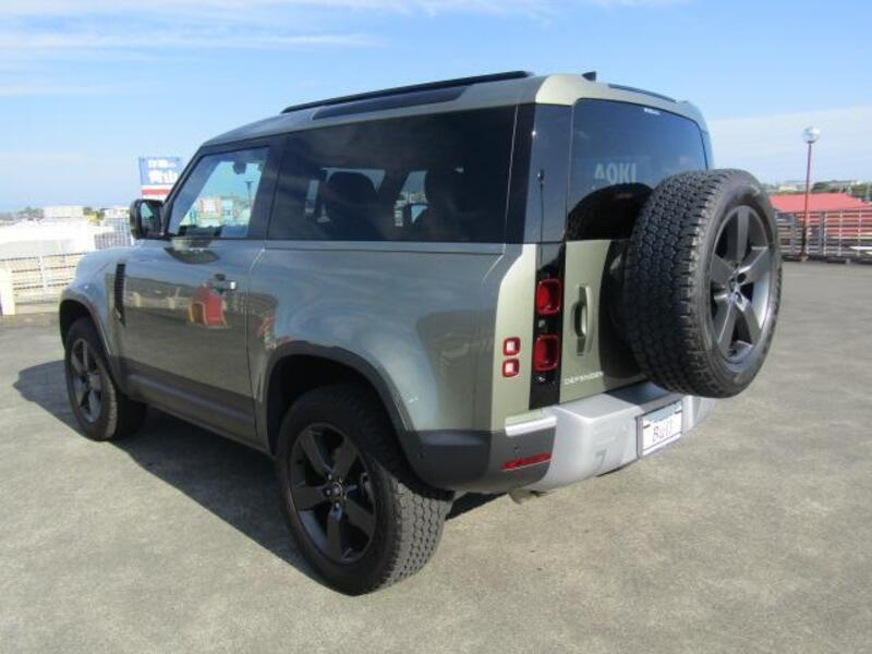 DEFENDER