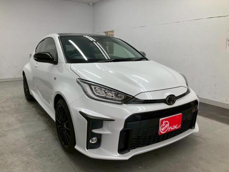 GR YARIS