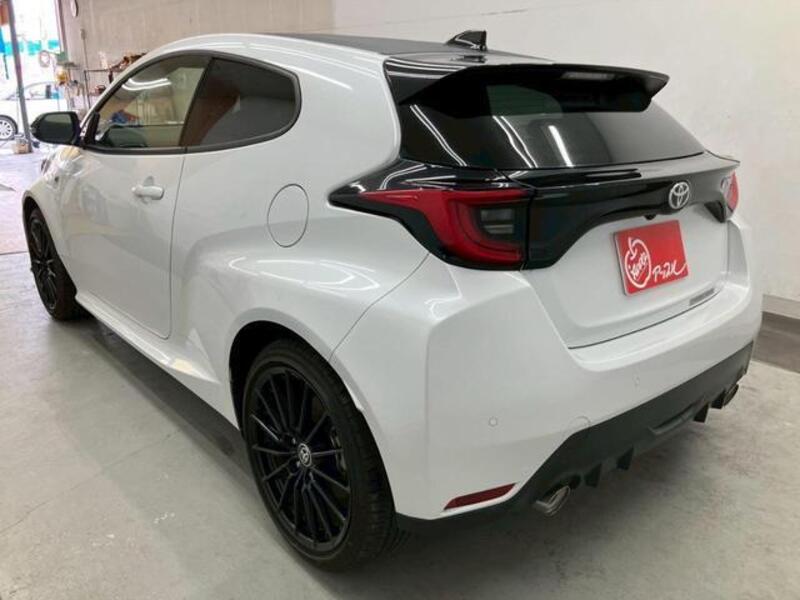 GR YARIS