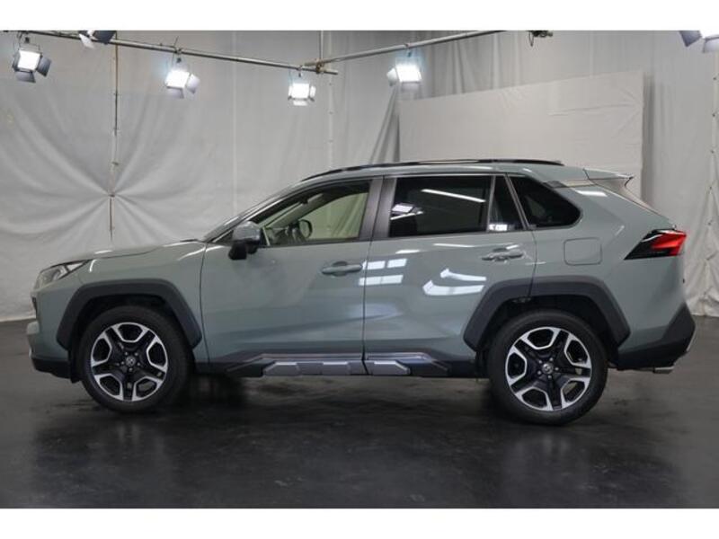 RAV4