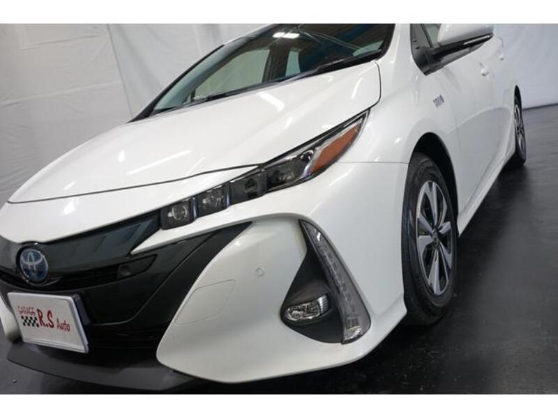 PRIUS PHV