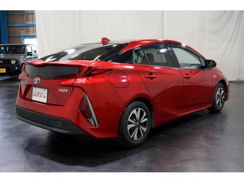 PRIUS PHV