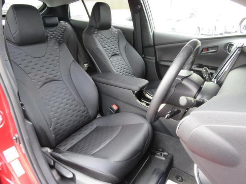 PRIUS PHV