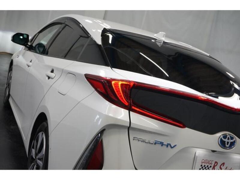 PRIUS PHV