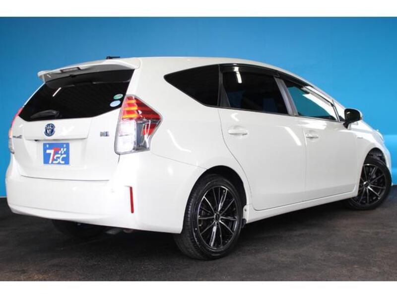 PRIUS ALPHA