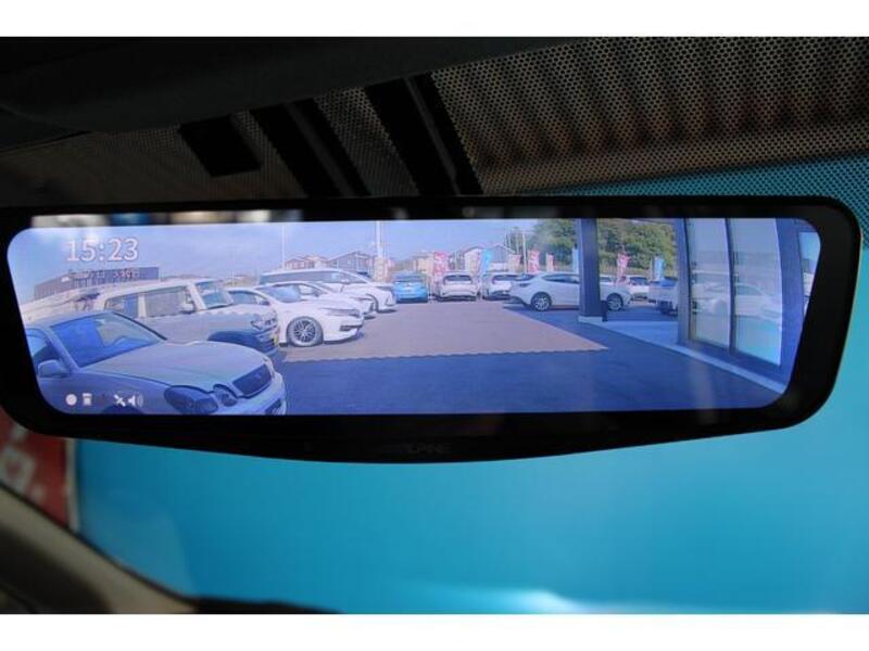 PRIUS ALPHA