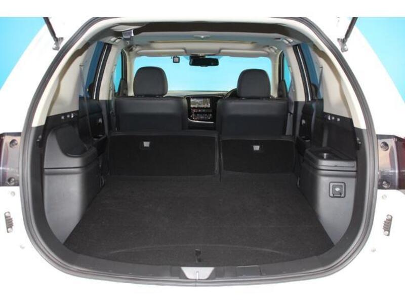 OUTLANDER PHEV