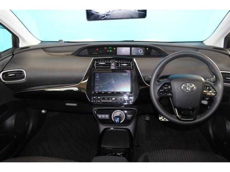 PRIUS PHV