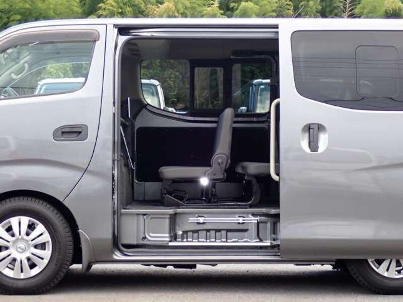 NV350 CARAVAN
