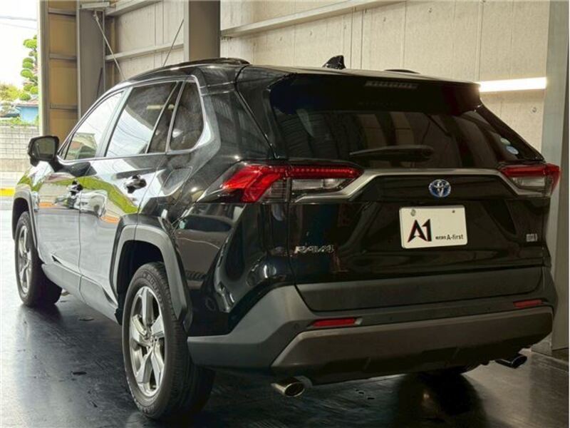 RAV4