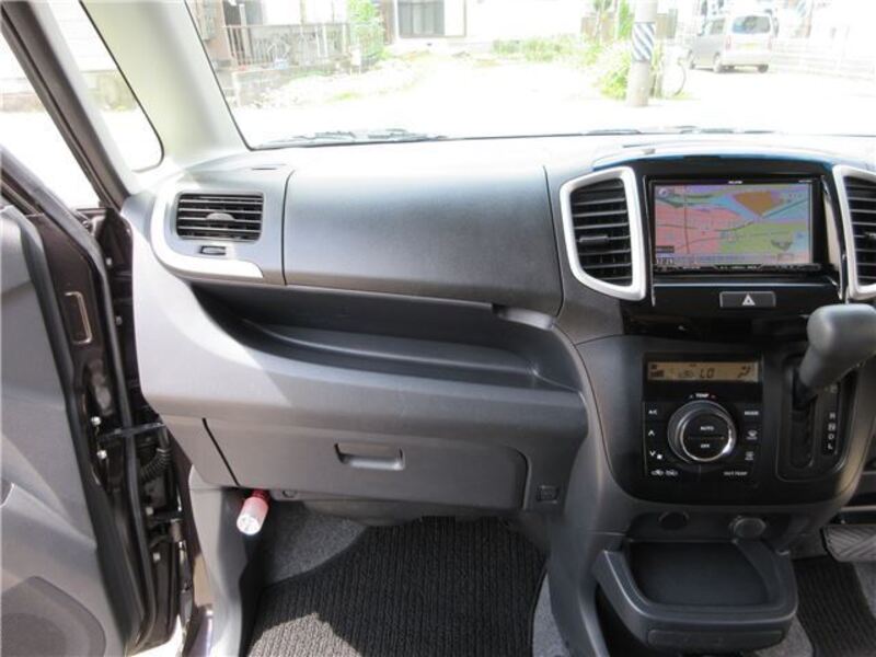 DELICA D2