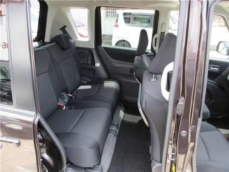 DELICA D2