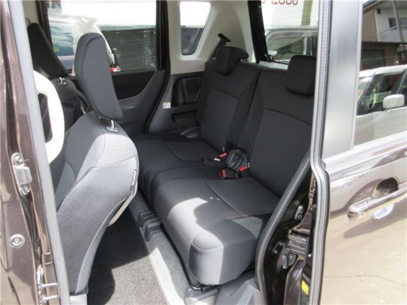 DELICA D2