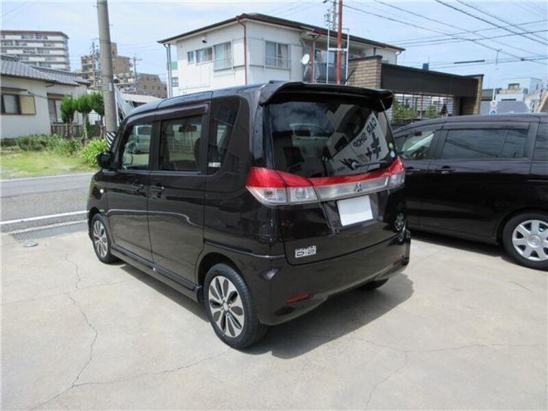 DELICA D2