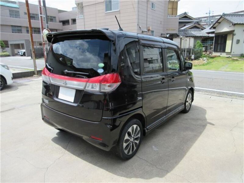 DELICA D2