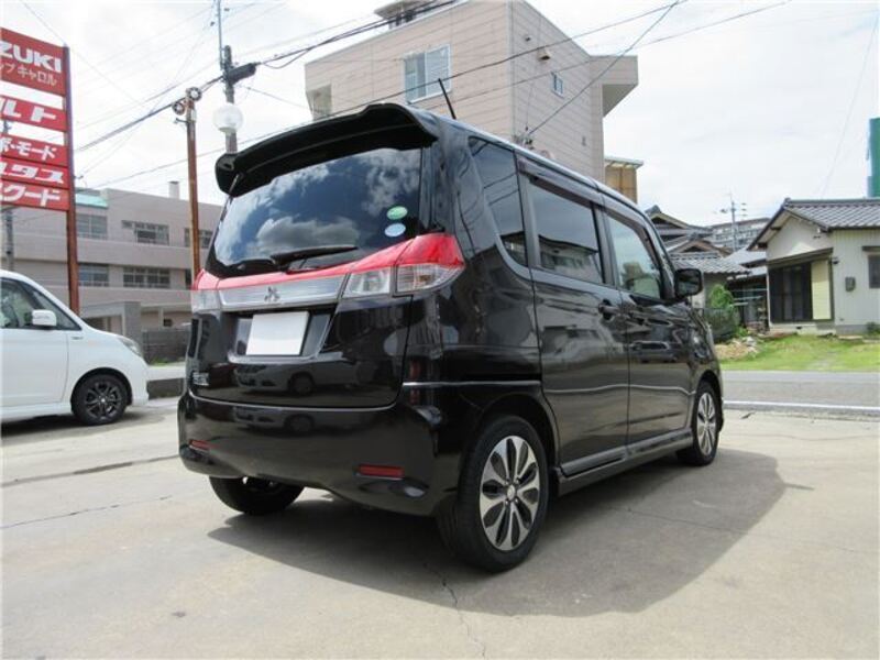 DELICA D2
